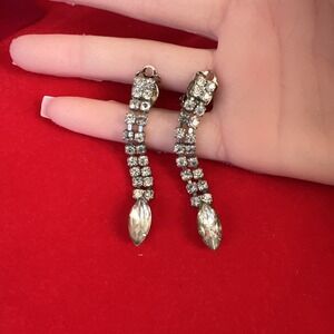 Vintage Marquise & Round Cut Rhinestone Dangle Drop Earrings Silver Tone Clip On